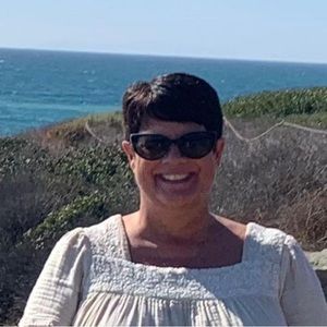 Meet your Posher, Denise